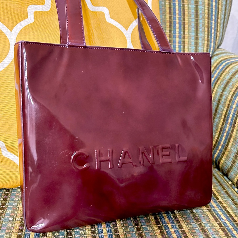 Chanel Authentic Bordeaux Red Chanel Letter Logo Patent Leather Tote - Picture 2 of 15